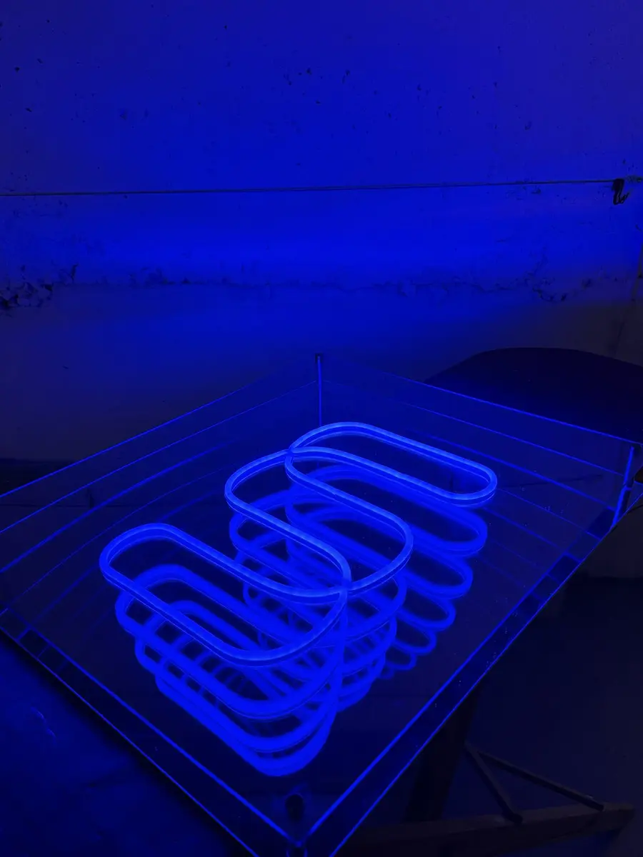 Infinity Mirror LED Neon Signs: A Tunnel of Light for Your Brand