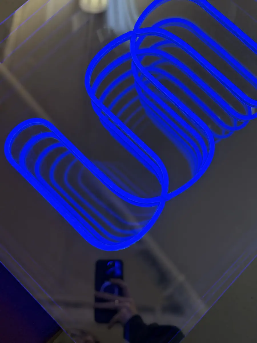 Infinity Mirror LED Neon Signs: A Tunnel of Light for Your Brand